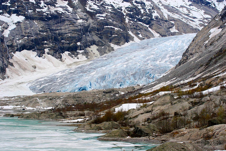 48705669_10.jpg