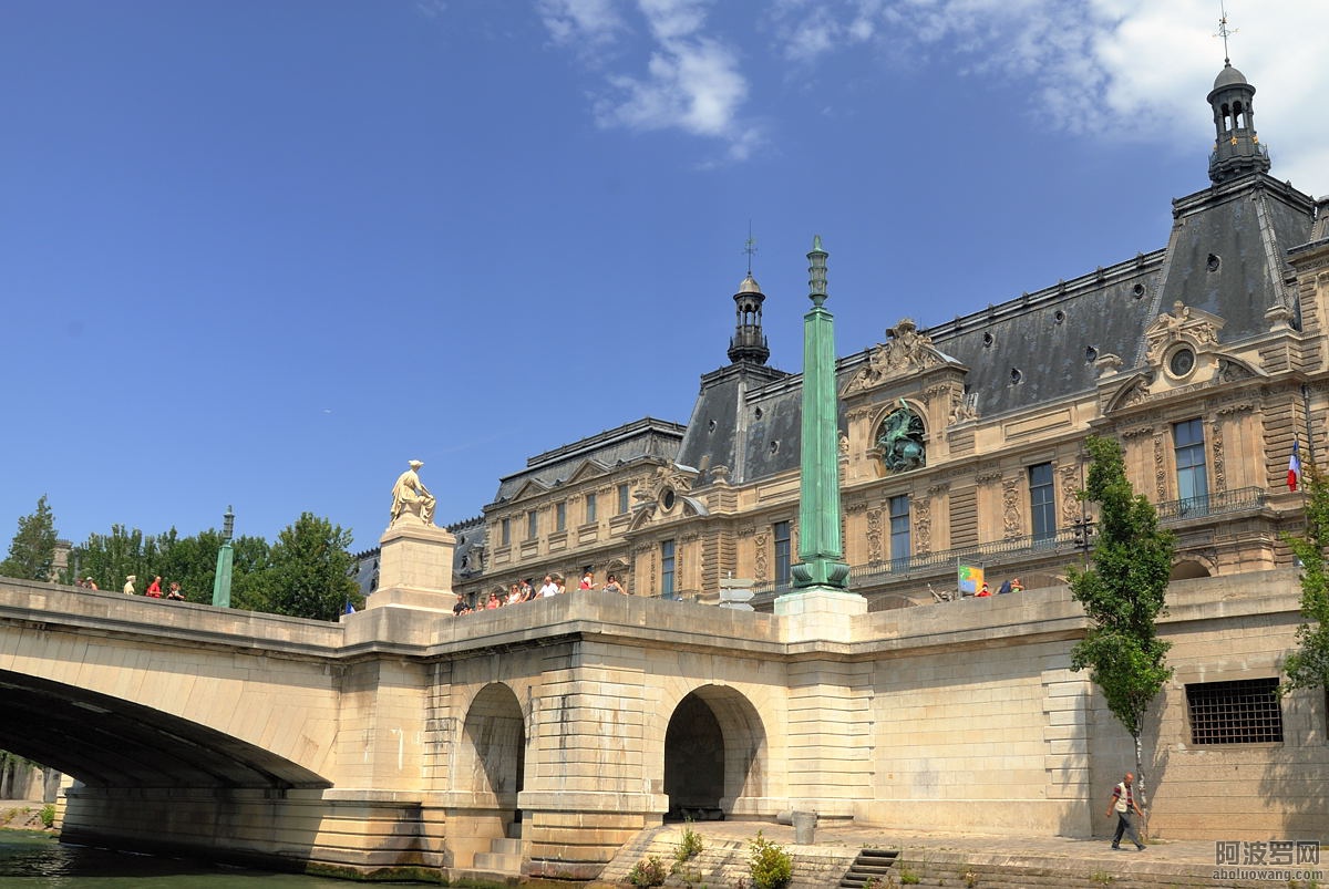 49446636_11.jpg
