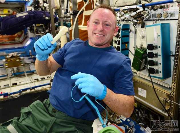 3d-printed-space-wrench-nasa_thumbnail.jpg