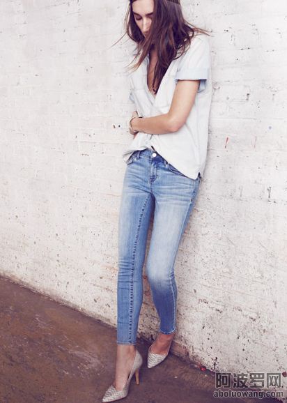 thefemin-new-ways-to-wear-your-favorite-white-tee-10.jpg
