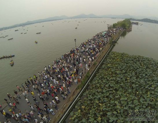 杭州西湖断桥.jpg