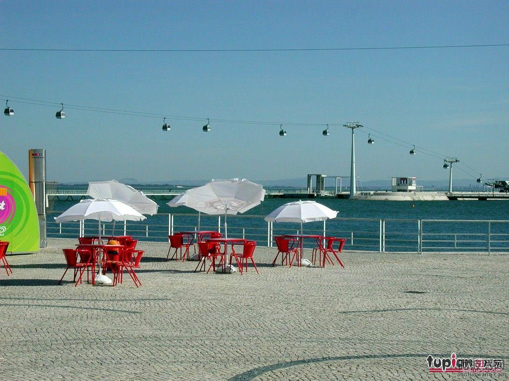 642066_201403271154110854 (1).jpg