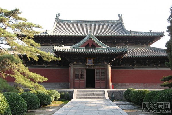 640px-The_Manichaean_Hall_03_Longxing_temple-600x400.jpeg