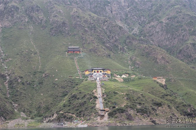 天山天池西王母祖庙.jpg