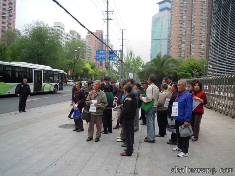 2012年4月25日马桥农民高院要立案.JPG